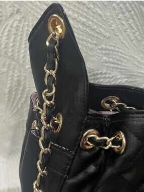 Juicy Couture EXCLUSIVE “Fashion Icon Bucket Bag” Quilted NWT!!!!